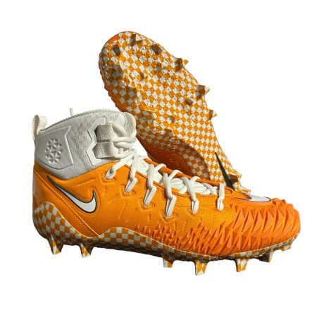 nike-force-savage-pro-volunteers